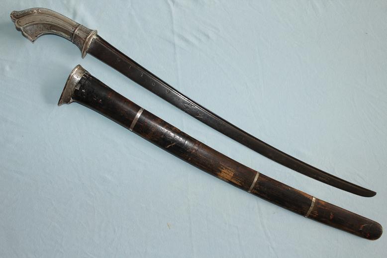 A very rare Java sword 18th century VOC blade West Java, Preanger 18th century www.swordsantiqueweapons.com