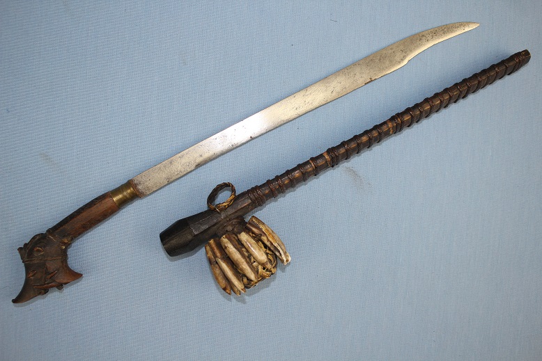 A rare Nias knife An unusual example Child's knife Balato spear shield www.swordsantiqueweapons.com